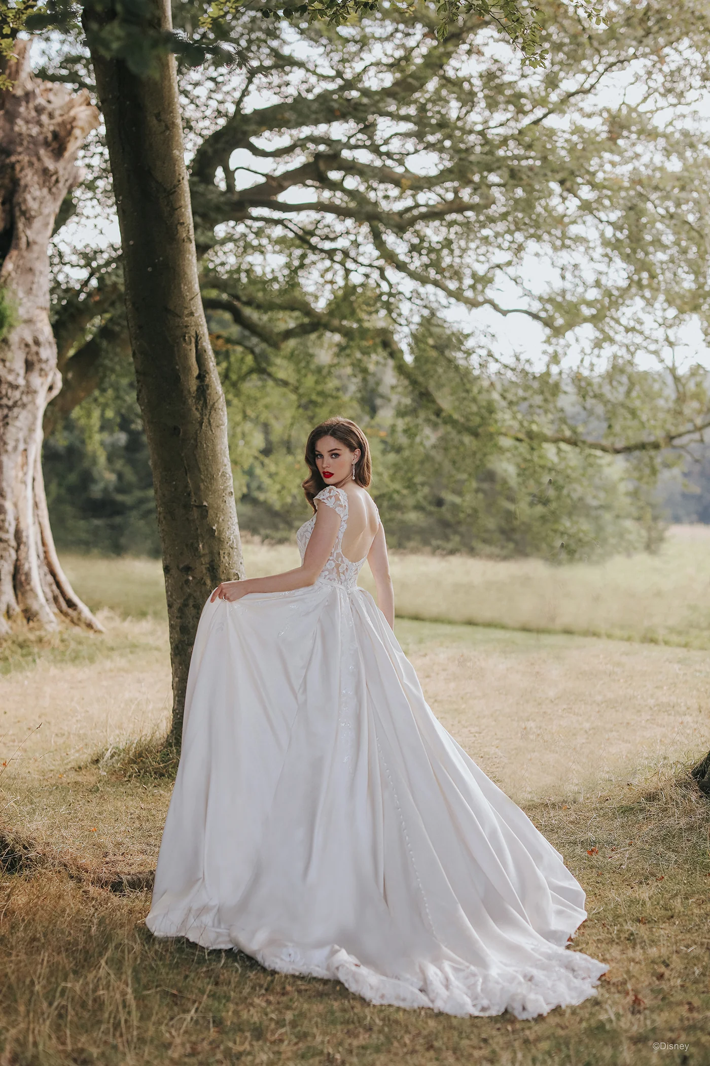 D327 - Snow White - Image 6